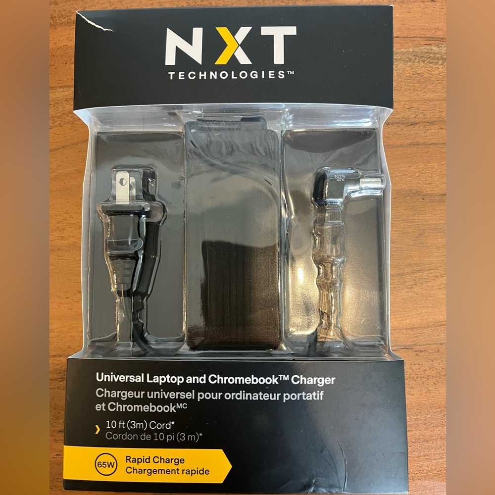 NIB NXT Universal Charger for Laptop